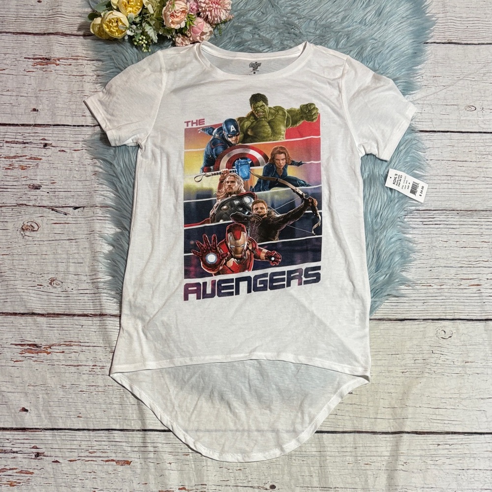 NWT Marvel Avengers White High Low T-Shirt sz M